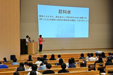 宮教大の学生さん達が講師
