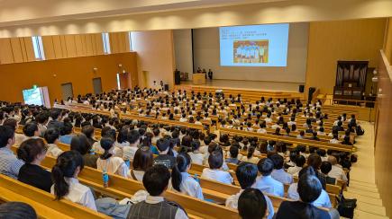 全体会「尚絅生の1日」「３コースの紹介」