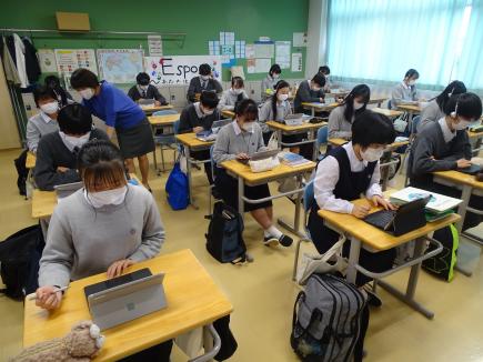 会話ができるようになると表情も豊かになります。