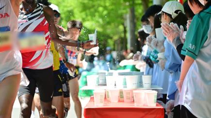 1ｋｍ 3分を切るハイスピードで駆け抜けていく！