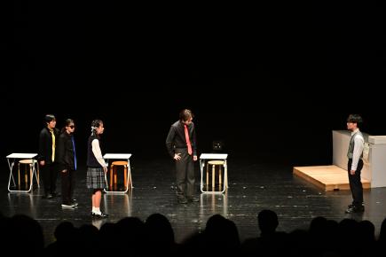 「正義と悪の、チキンライス」　悪の秘密結社