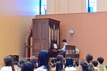オープニング演奏  讃美歌495番「しずけき祈りの」